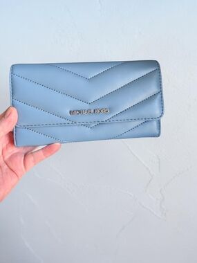 Michael Kors Jet Set Travel Large Trifold Wallet - Denim Blue (NWT)